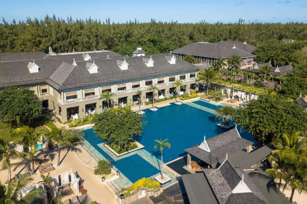 the st. regis le morne resort piscine the st. regis le morne resort piscine