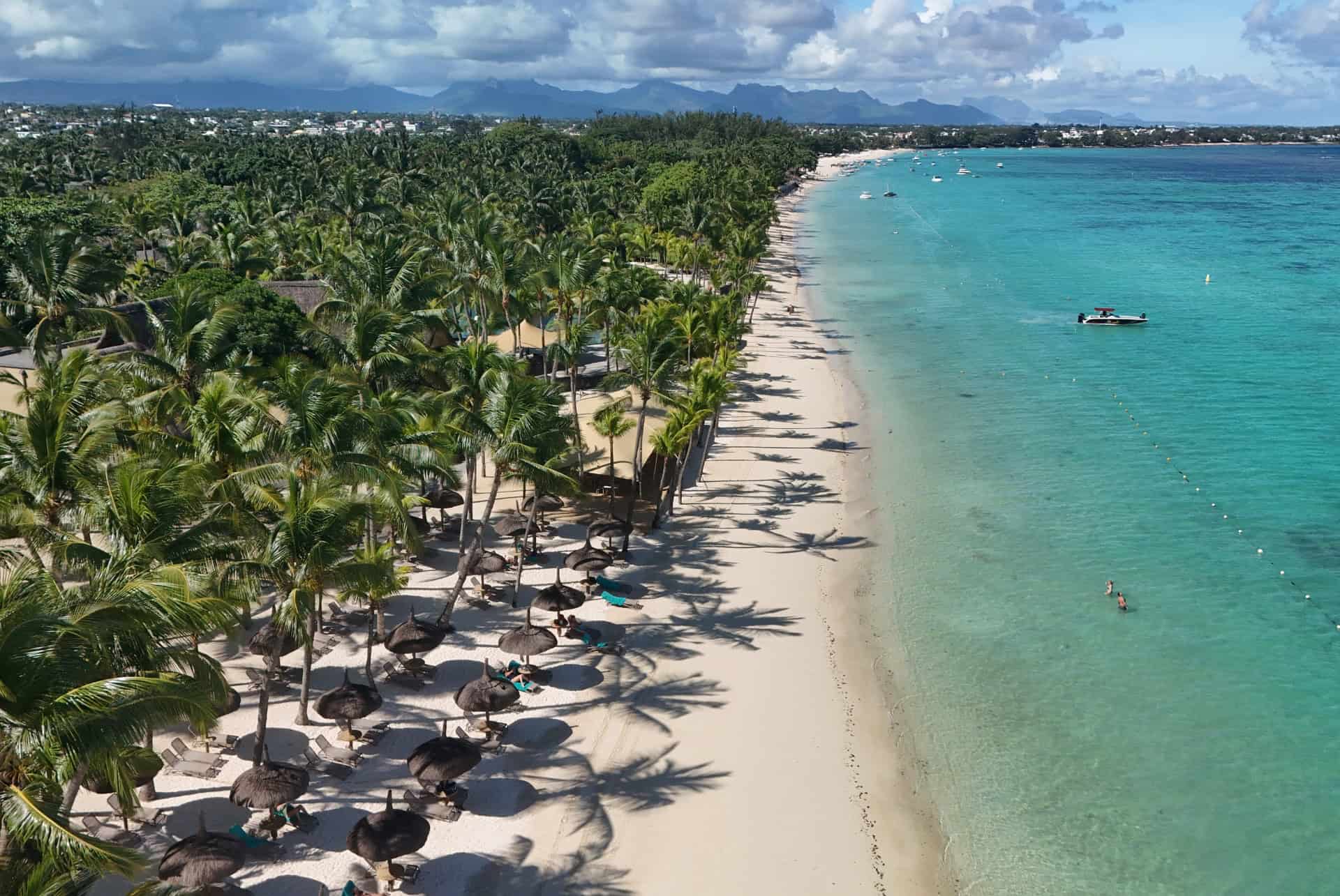 La plage de Trou aux Biches