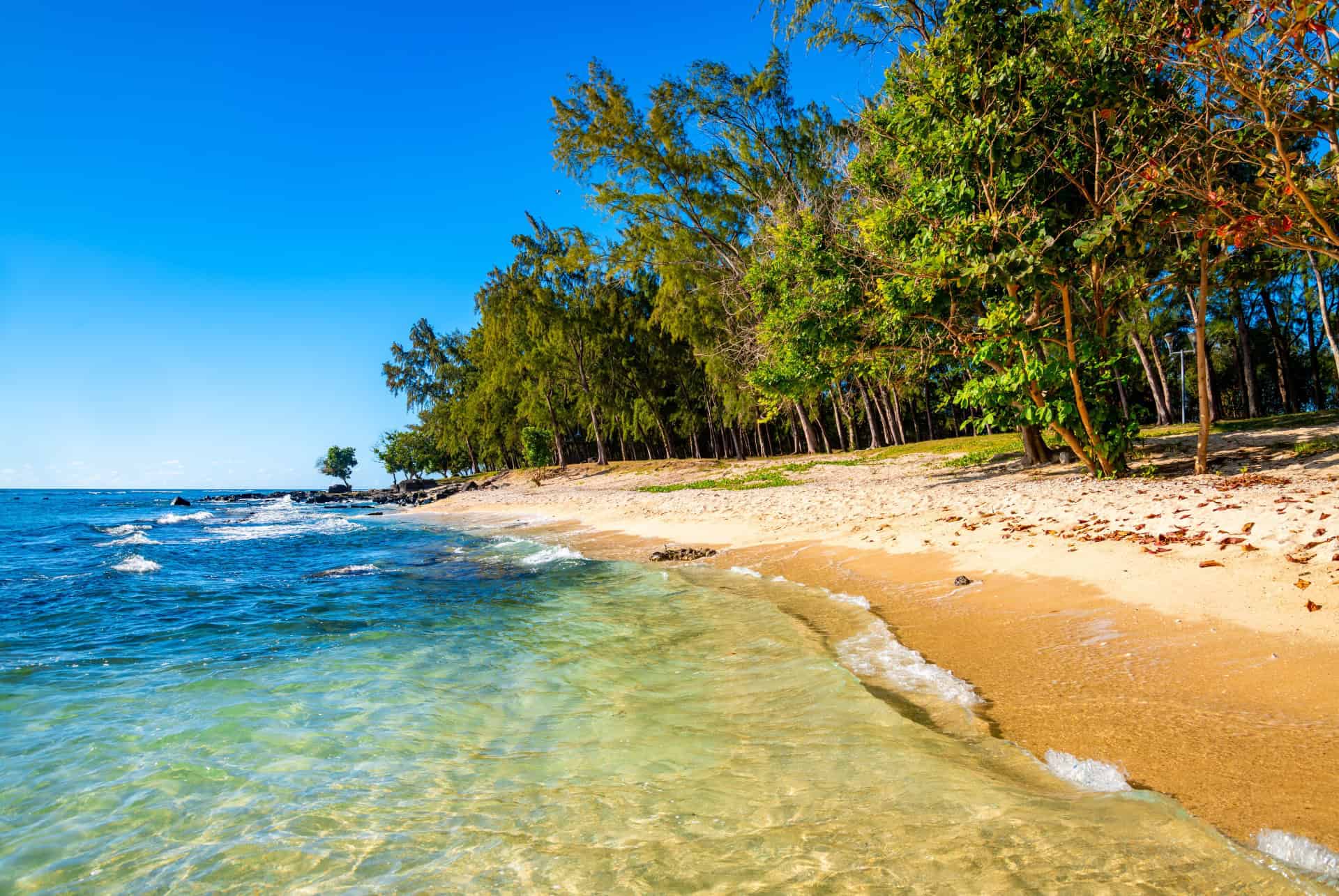 plage pointe aux piments ile maurice