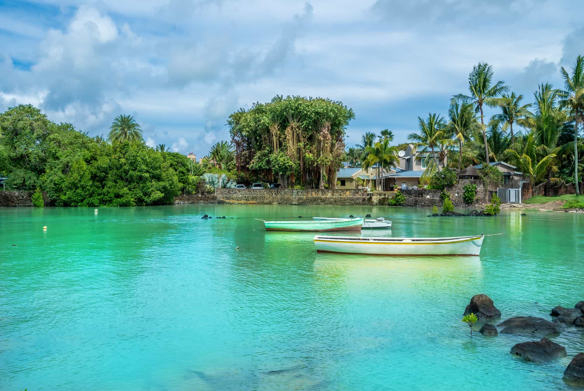 grand gaube plage ile maurice