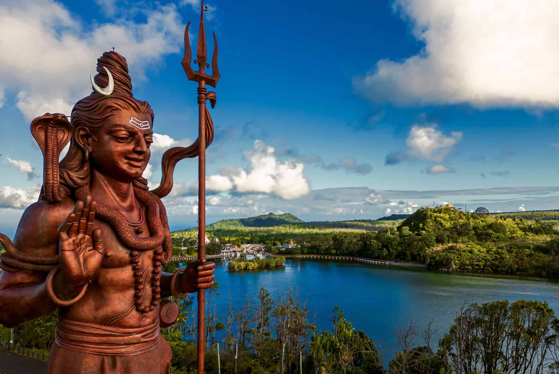 que faire a grand bassin statue shiva