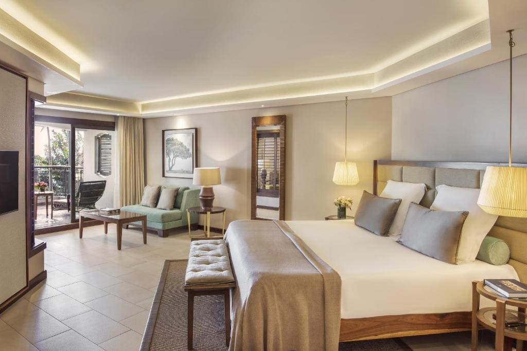 royal palm beachcomber luxury