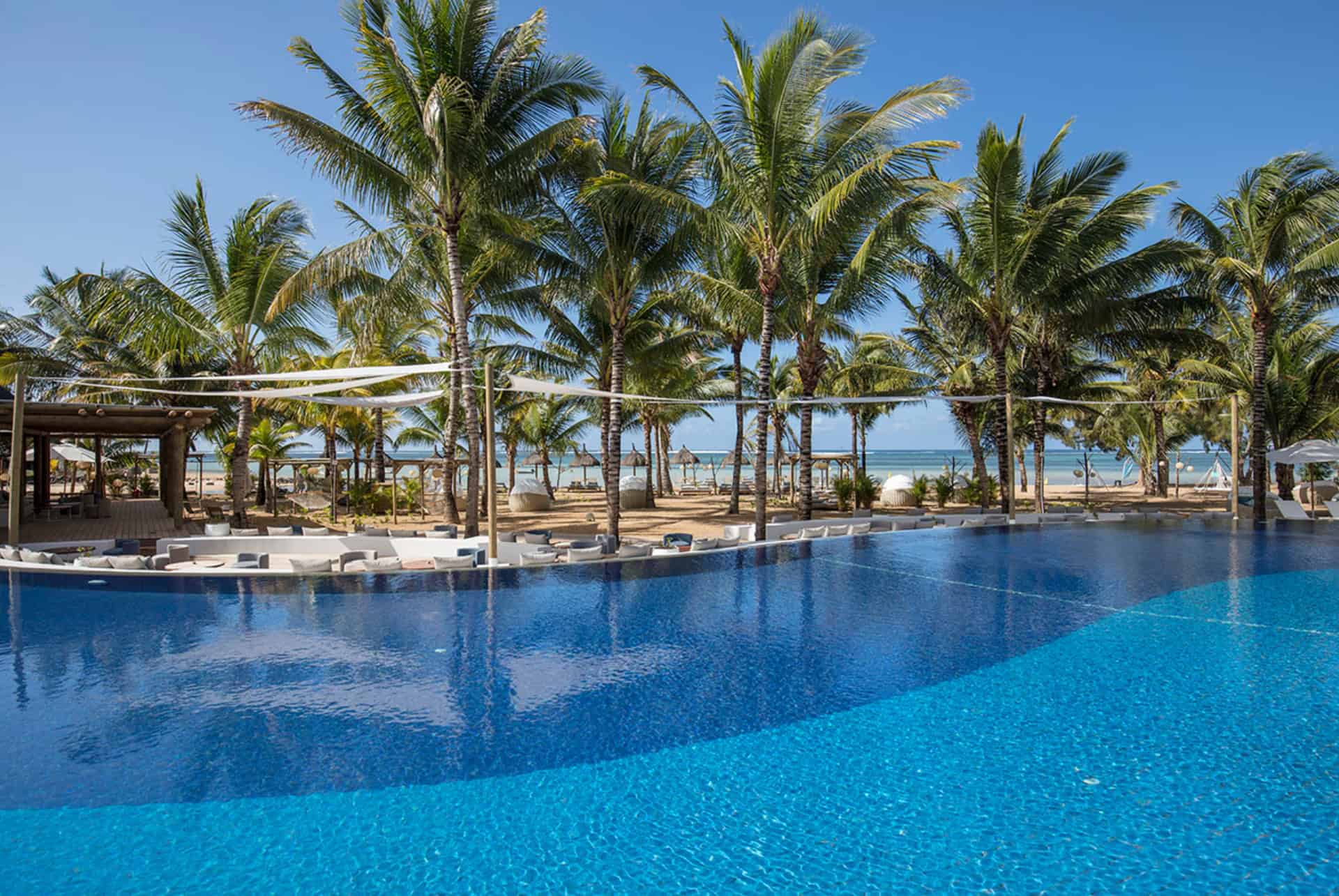 c beach club c beach club ou manger ile maurice