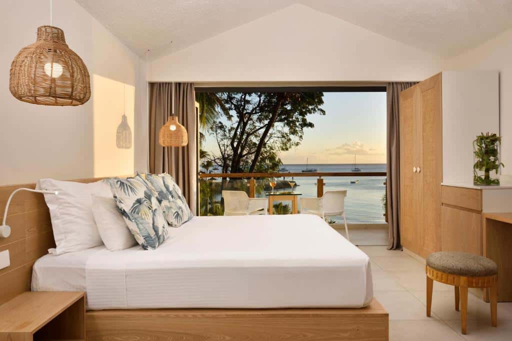 coral azur beach resort mont choisy