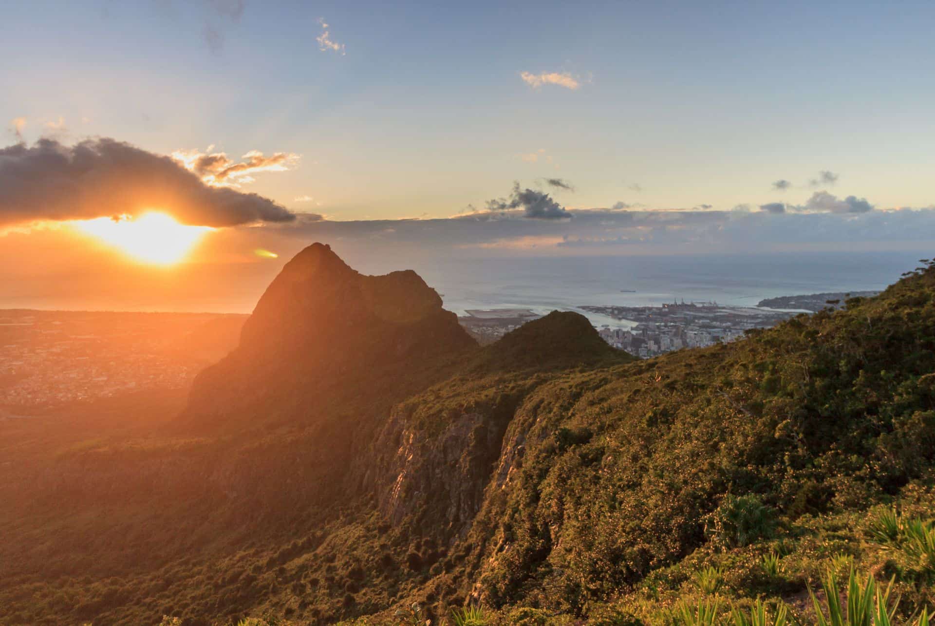 le pouce coucher de soleil le pouce coucher de soleil