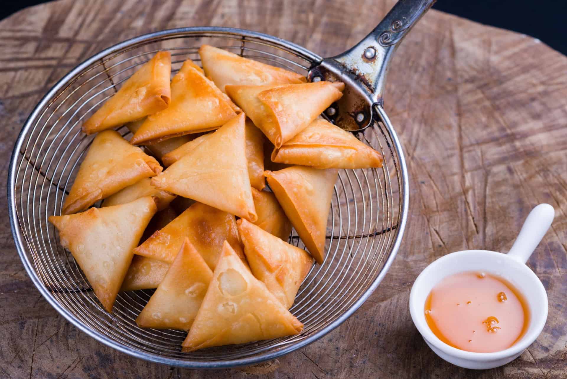 street food mauricienne samoussa